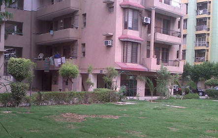 Palm Green apartments